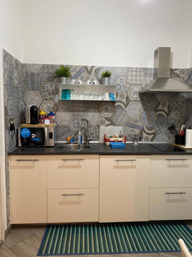 Studios Toledo 355 نابولي المظهر الخارجي الصورة